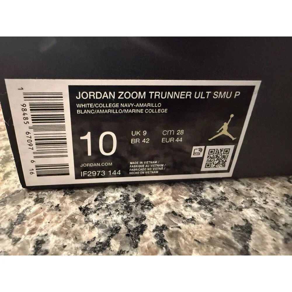 Nike 100% authentic